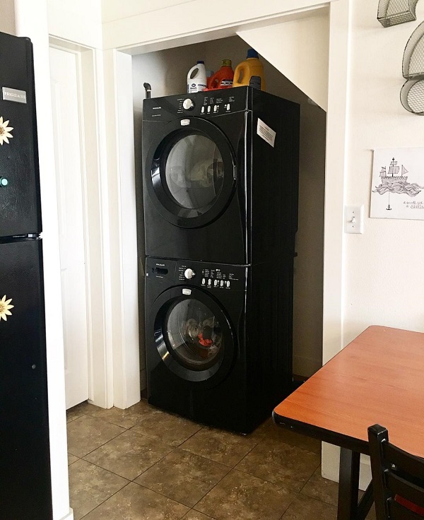 washer and dryer in Q and R.jpg
